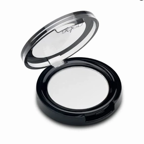aden Matte Eyeshadow Powder The matte texture brings the elegance you are looking for with a beautiful eye shadow 4gr MADE IN ITALY (06 White)