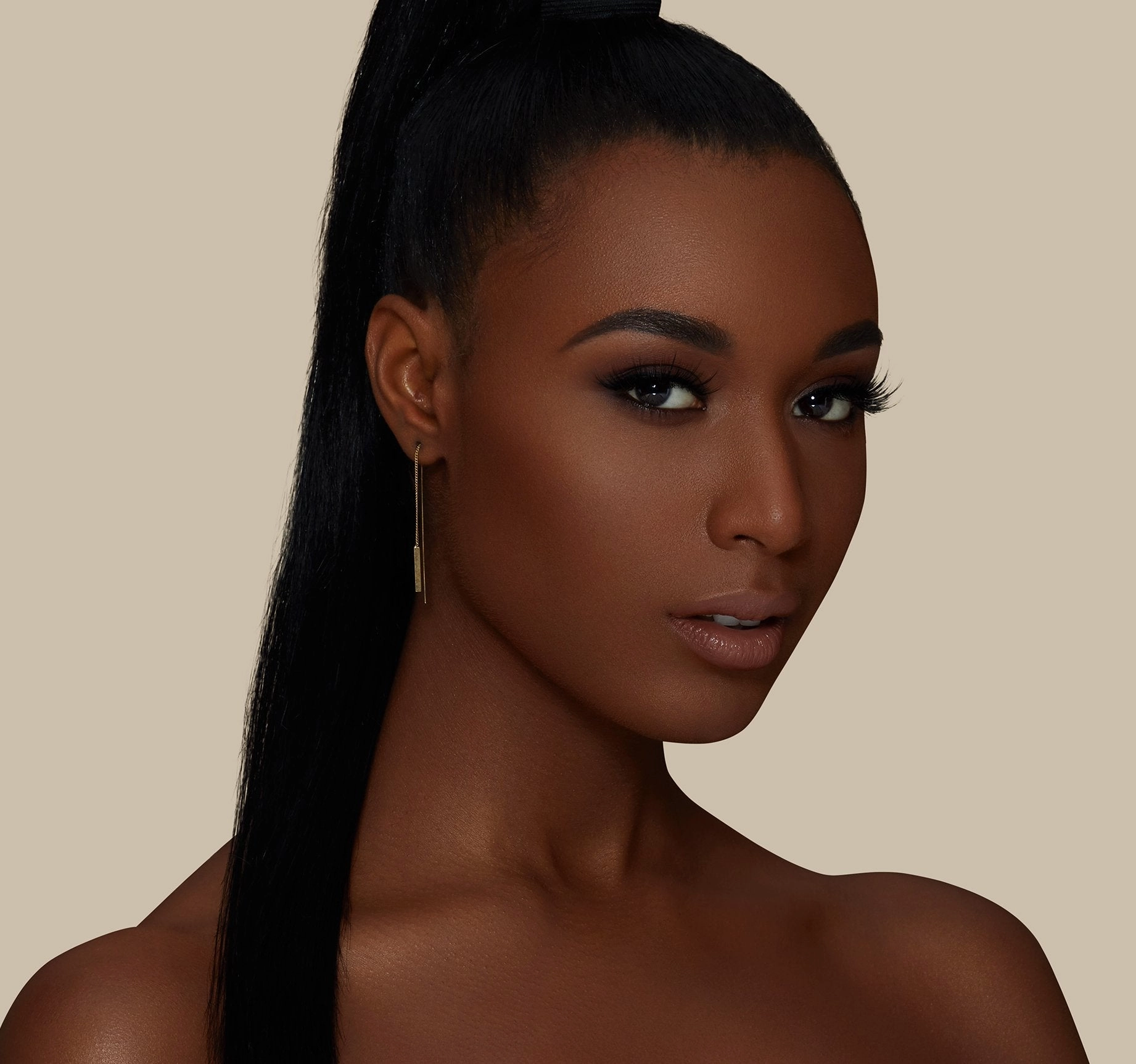 Client-focused - FLUIDITY Price comparison F5.20 FULL-COVERAGE FOUNDATION