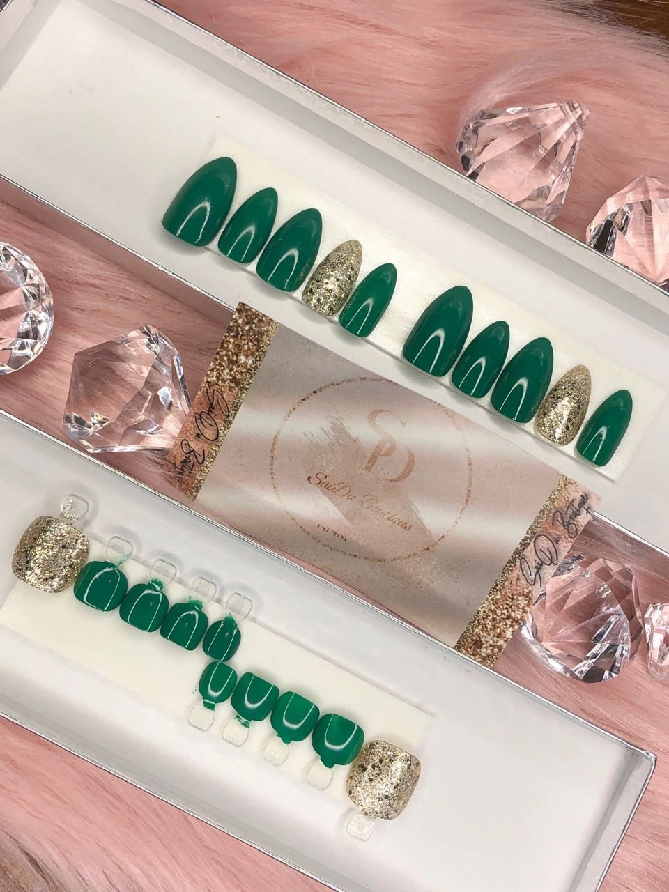 Emerald Bae ✨🍾