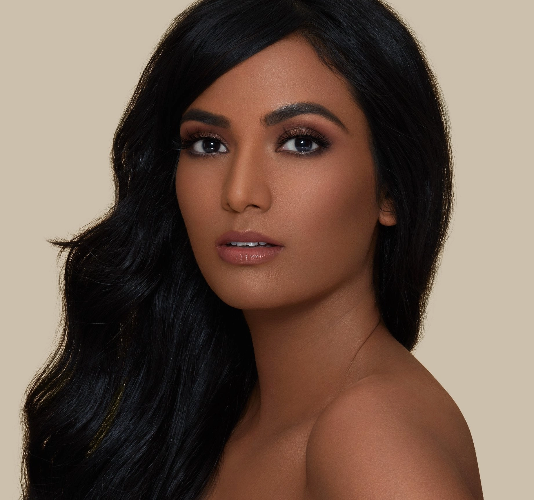 F3.110 - FOUNDATION Heavy reduction FLUIDITY FULL-COVERAGE Special collection
