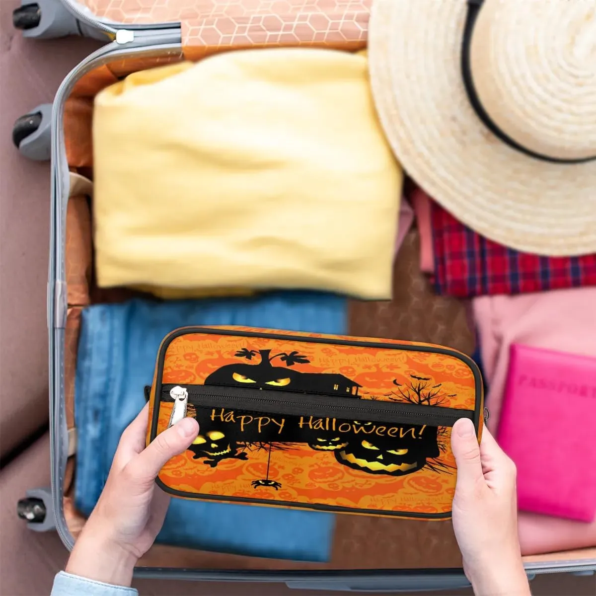 Halloween Theme Travel Toiletry Bag for Women Men Small Cosmetic Makeup Organizer Water Resistant Shaving Bag Portable Make Up Bag Storage Bags with Handle