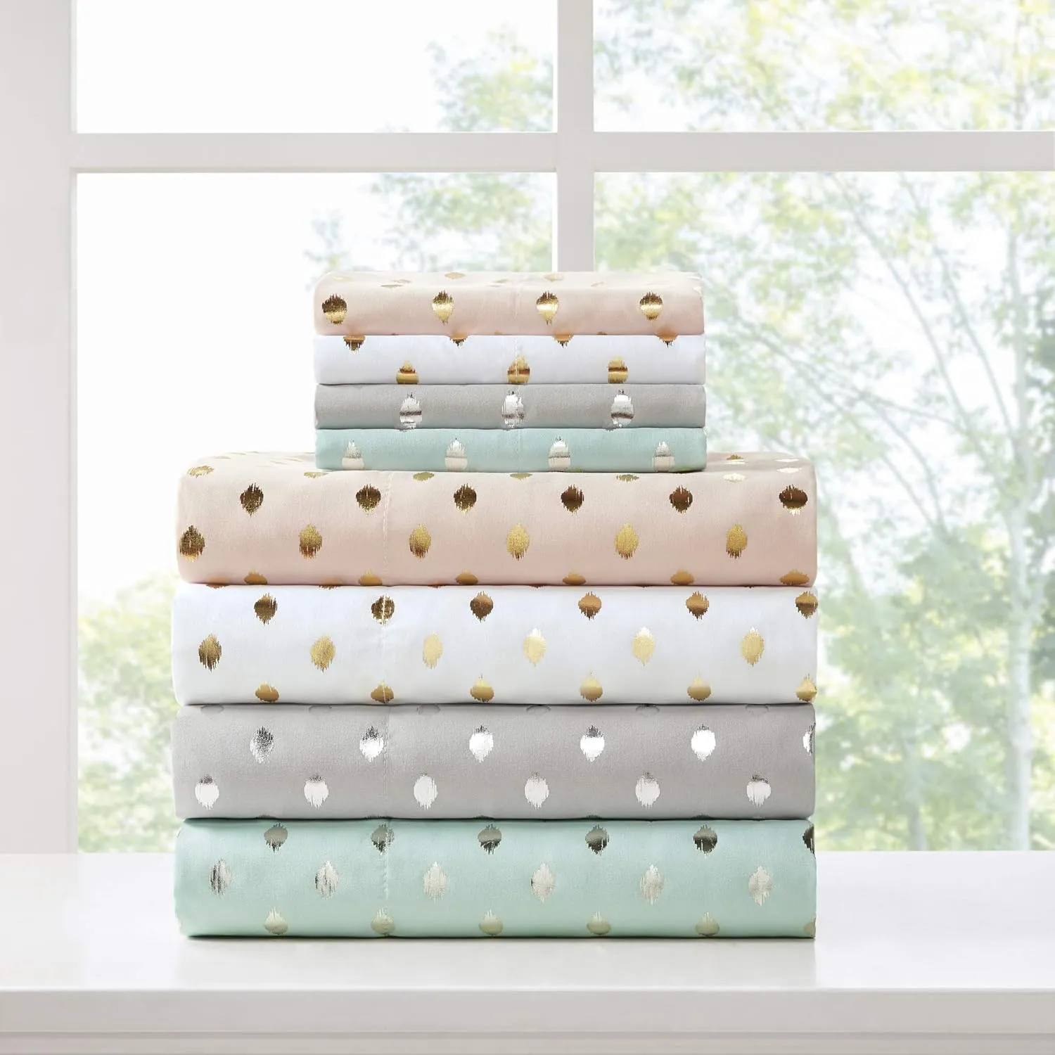 Intelligent Design Microfiber Cozy Bed Sheet Set, Modern All Season Bedding & Pillowcases, Premium 14" Elastic Pocket Fits up to 16" Mattress, Full Blush/Gold Metallic Dot 4 Piece