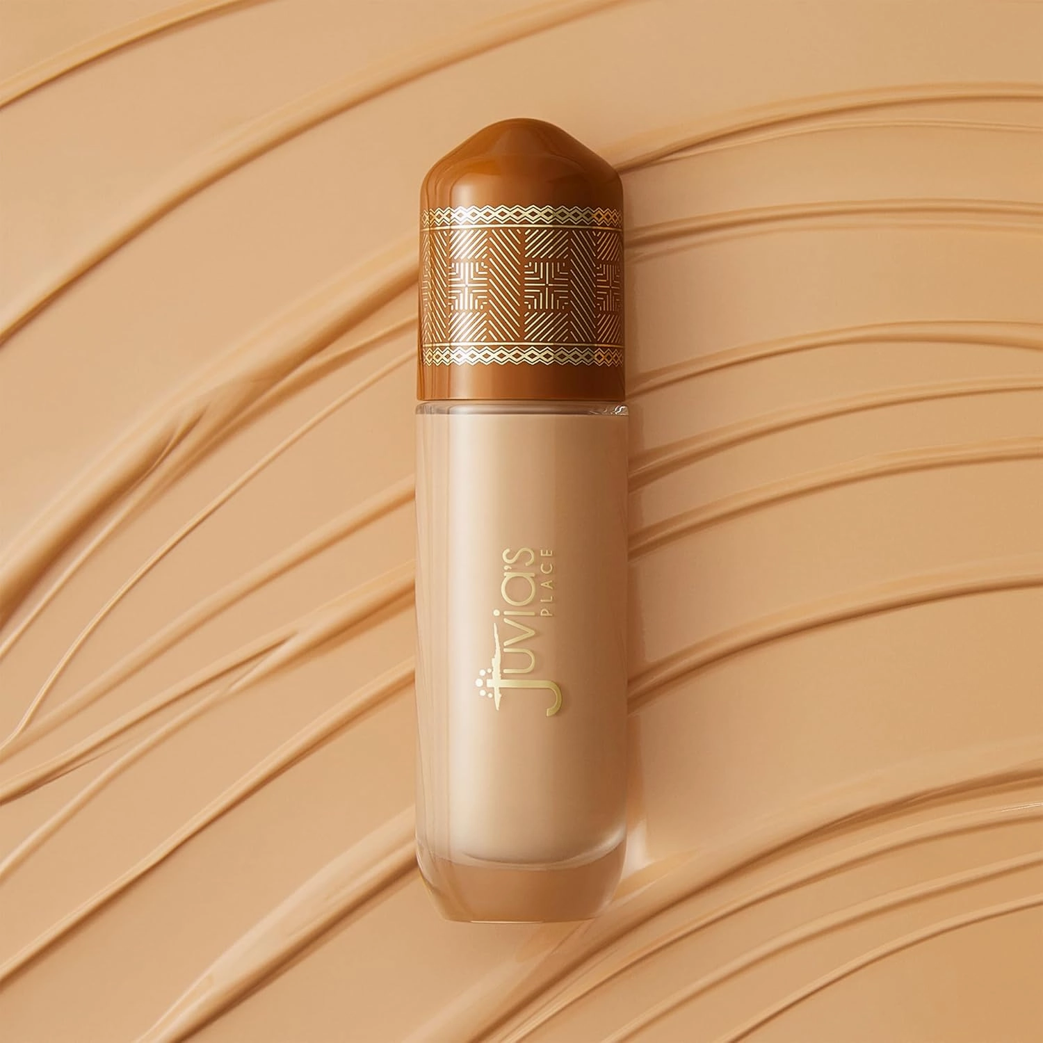 Juvia's Place I Am Magic Radiance Booster - Shade 8 (Alexander) - Flawless Effect for Glam Makeup - Blurs, Smooths & Illuminates Complexion - Glow Activator with Buildable Low to Medium Coverage