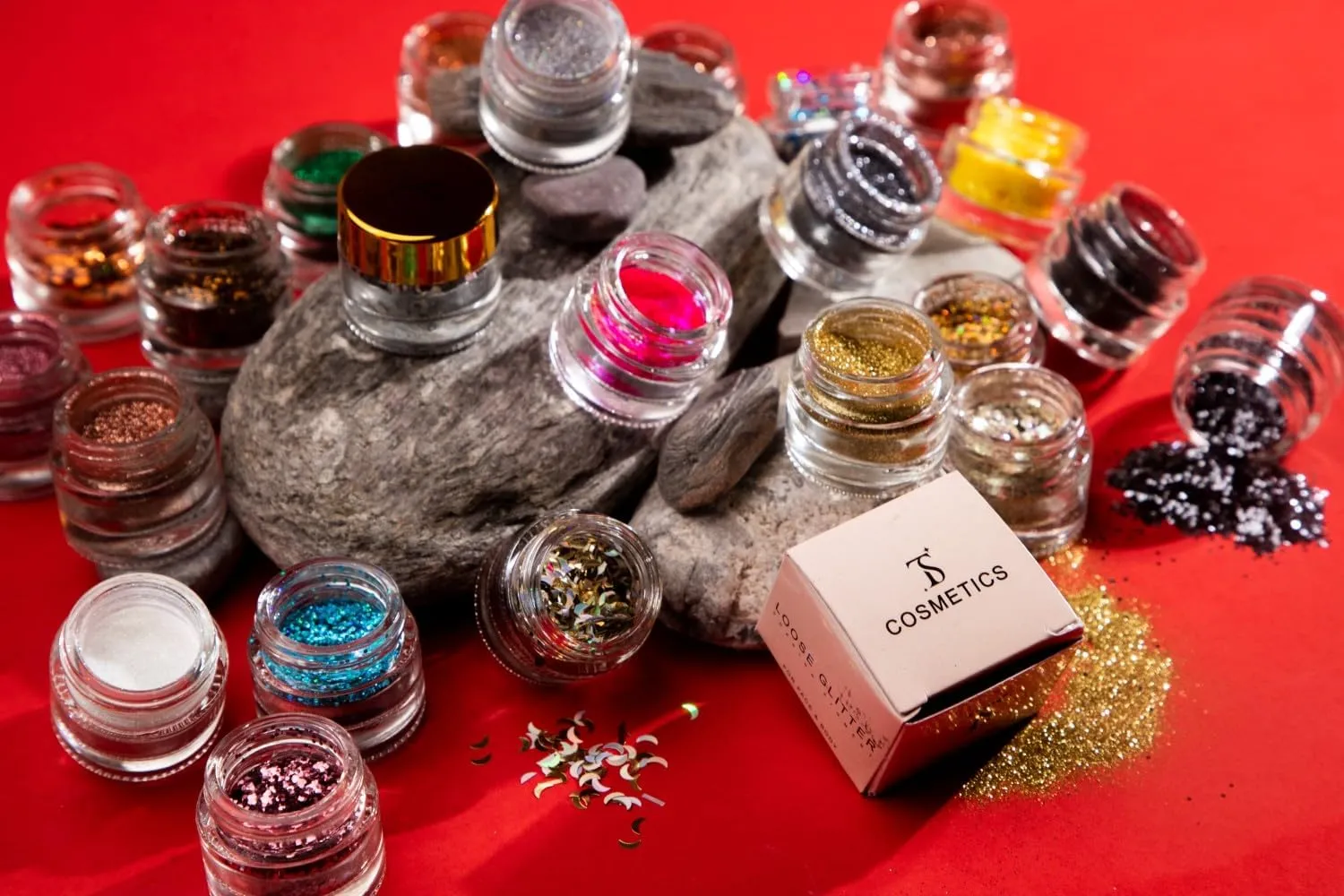 Loose Glitter Eyeshadow powder shiny Glitter | Loose Glitter Eyeshadow For Eye Makeup | Highly Pigmented Eyeshadow With Radiant Shimmer (Silver)