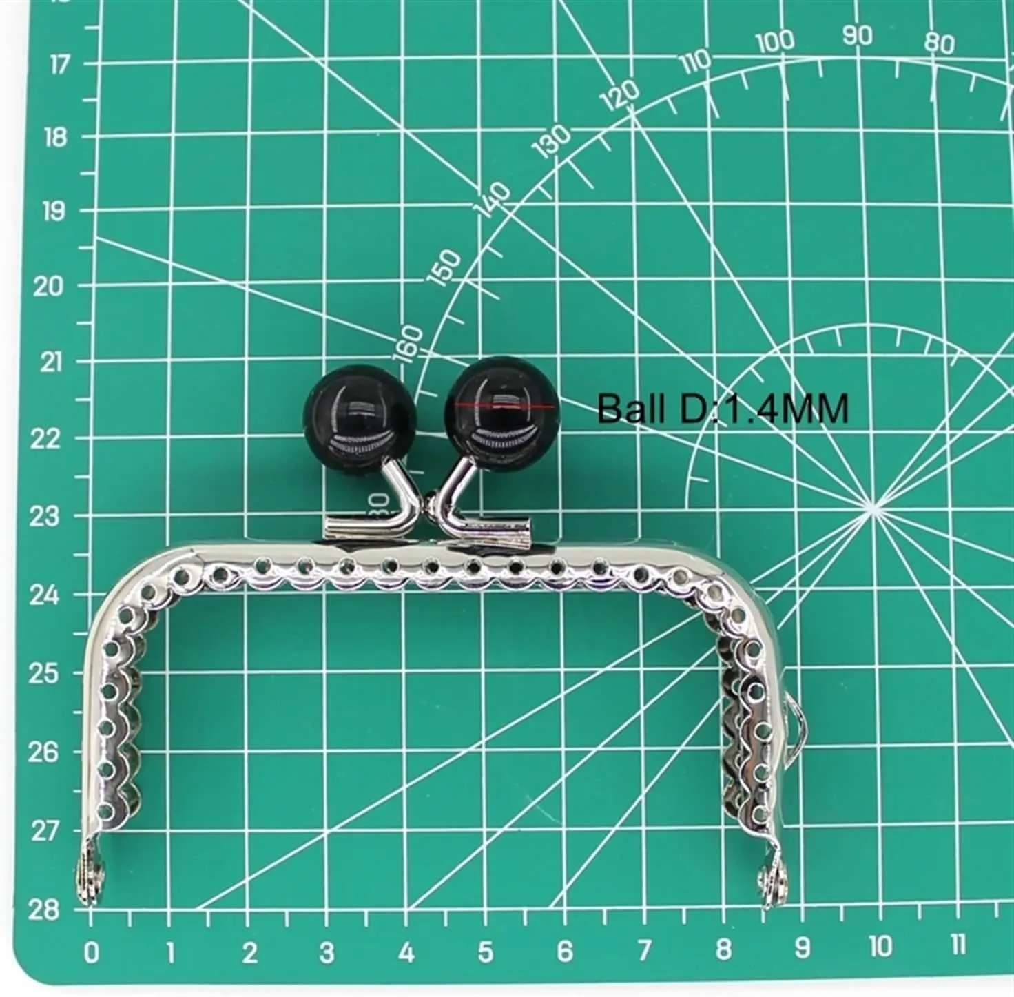 Metal Purse Frame,Retro Arch Kiss Lock Clasp Frame 3pcs 8.5cm Candy Beads Silver Tone Glossy Metal Purse Frame Handle for Clutch Bag Handbag Accessories Making Sewing Kiss Clasp Lock(Pink)