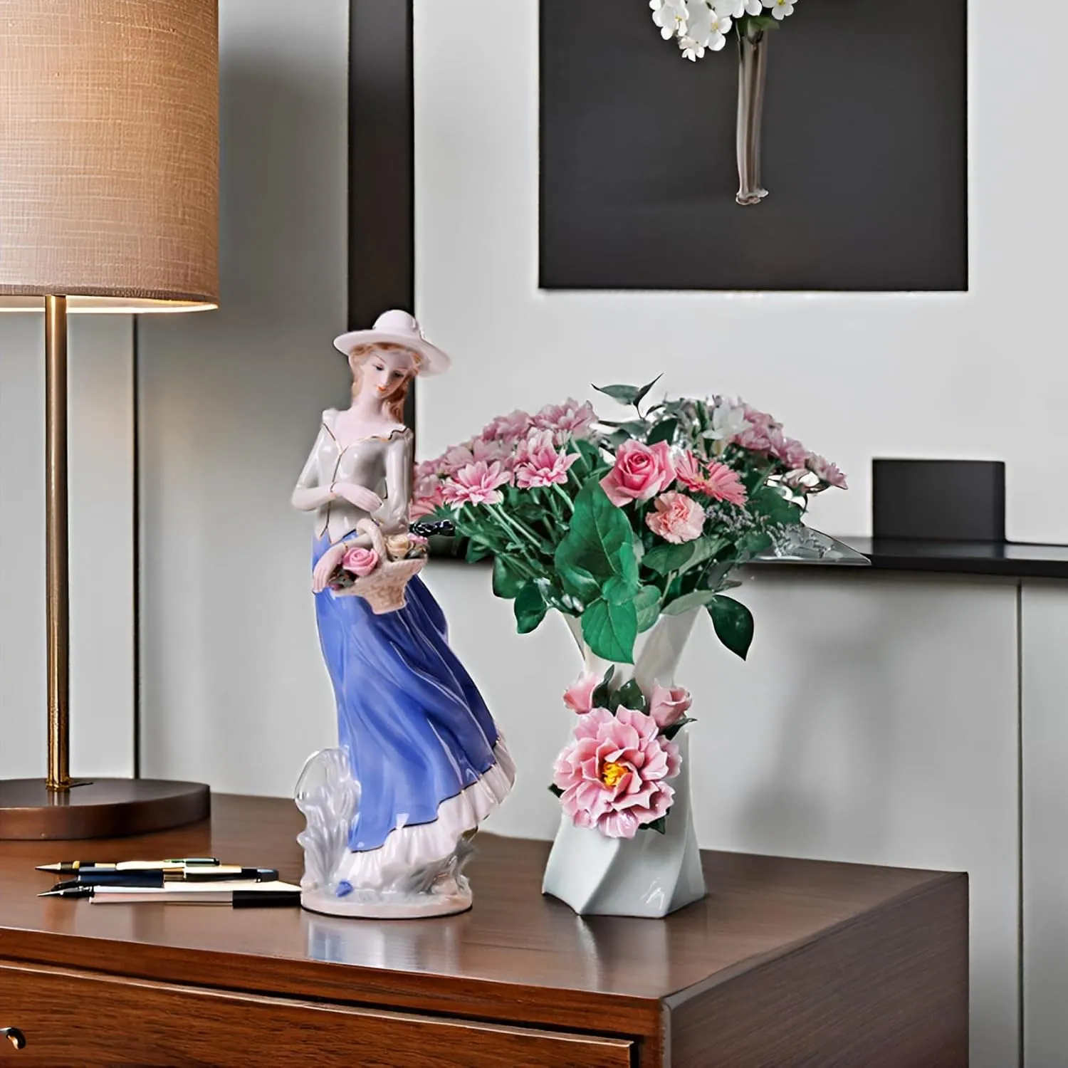 MTME Porcelain vase with Flowers, Memorabilia, Wedding Gifts, Aesthetic Sculpture Home décor (Pink Camellia)