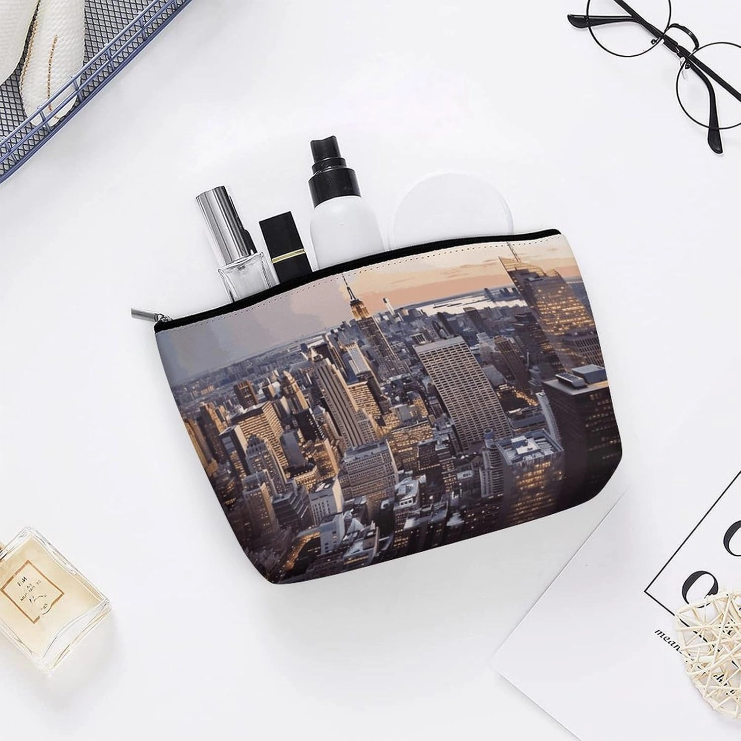 Portable Small Cosmetic Bag Cute Travel Makeup Bag New York City Waterproof Toiletry Bag for Women