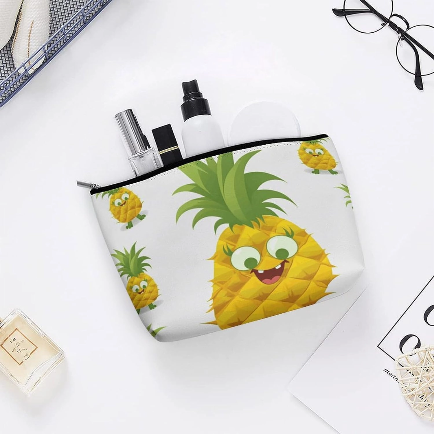 Portable Small Cosmetic Bag Cute Travel Makeup Bag Pineapple Waterproof Toiletry Bag for Women
