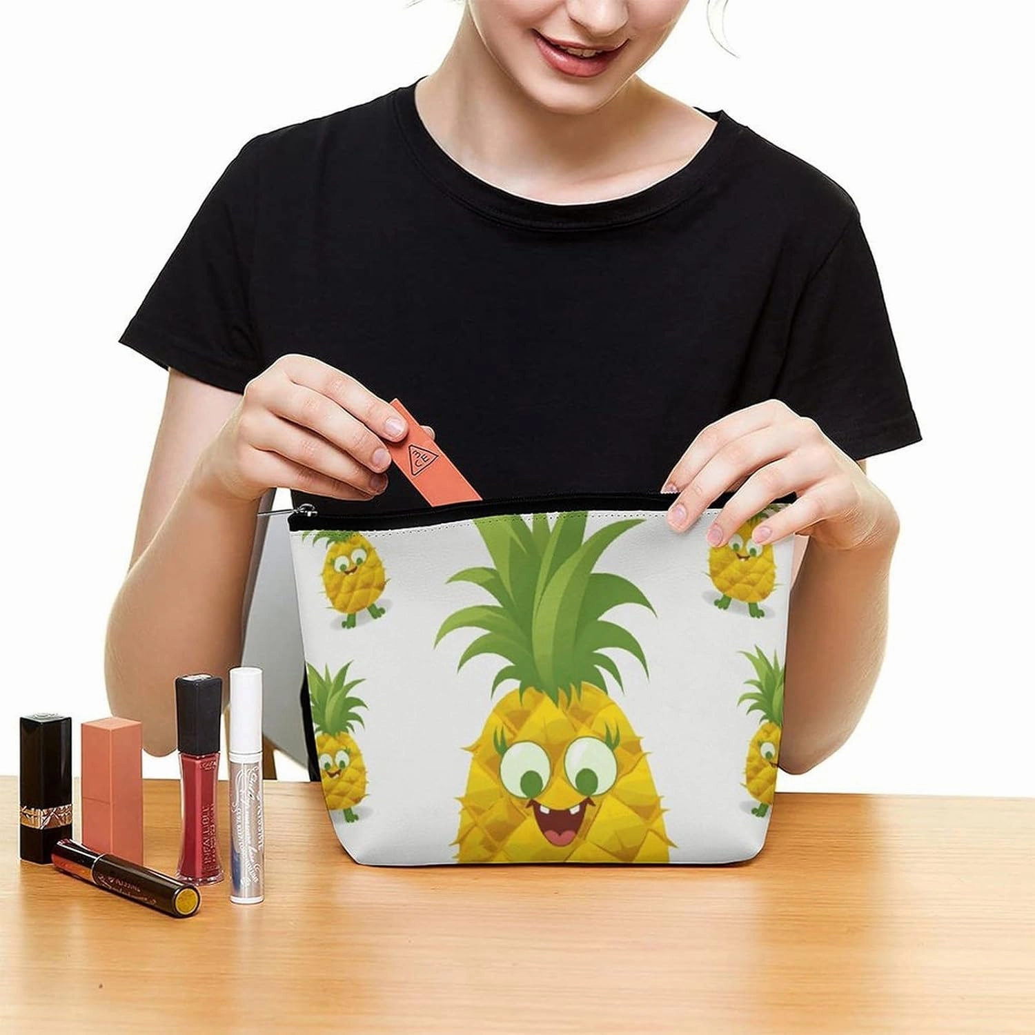 Portable Small Cosmetic Bag Cute Travel Makeup Bag Pineapple Waterproof Toiletry Bag for Women