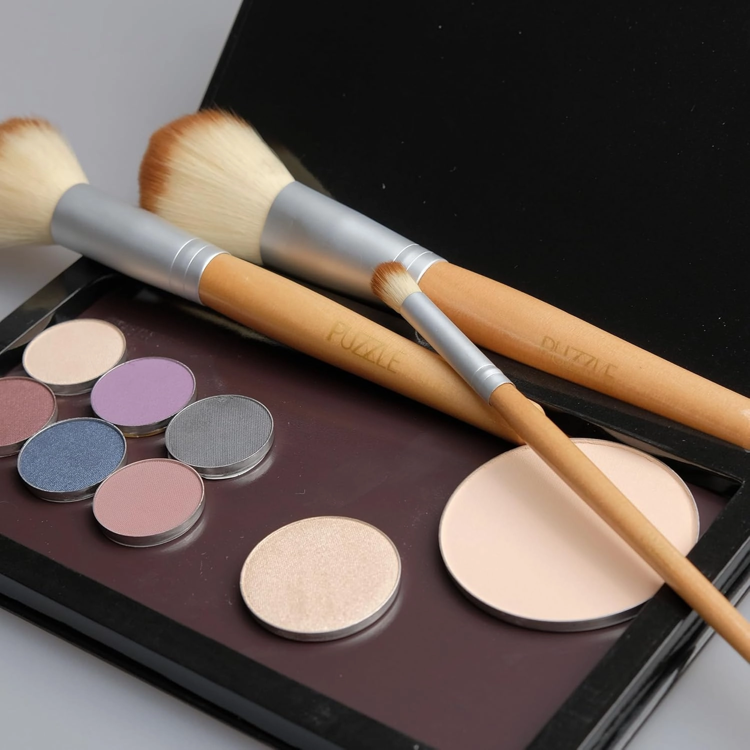 PUZZLE Blush & Highlighter Brush | Professional Vegan Makeup Brush for Smooth, Long Lasting Blush Application
