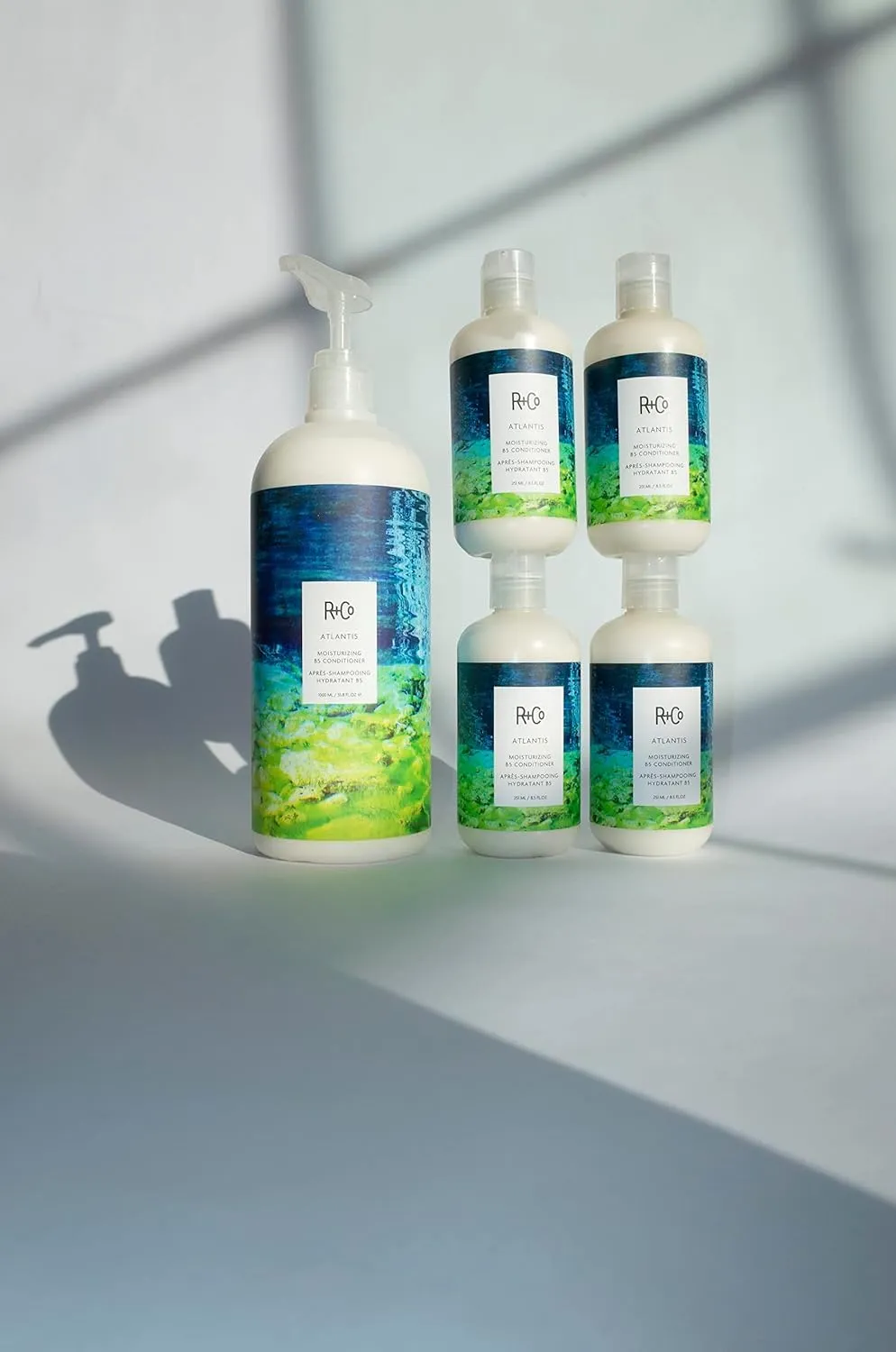 R Co Atlantis Moisturizing B5 Conditioner | Hydrating & Nourishing Conditioner for Dry, Damaged Hair | Restores Moisture, Softens & Adds Shine | Vegan, Sulfate-Free & Color-Safe