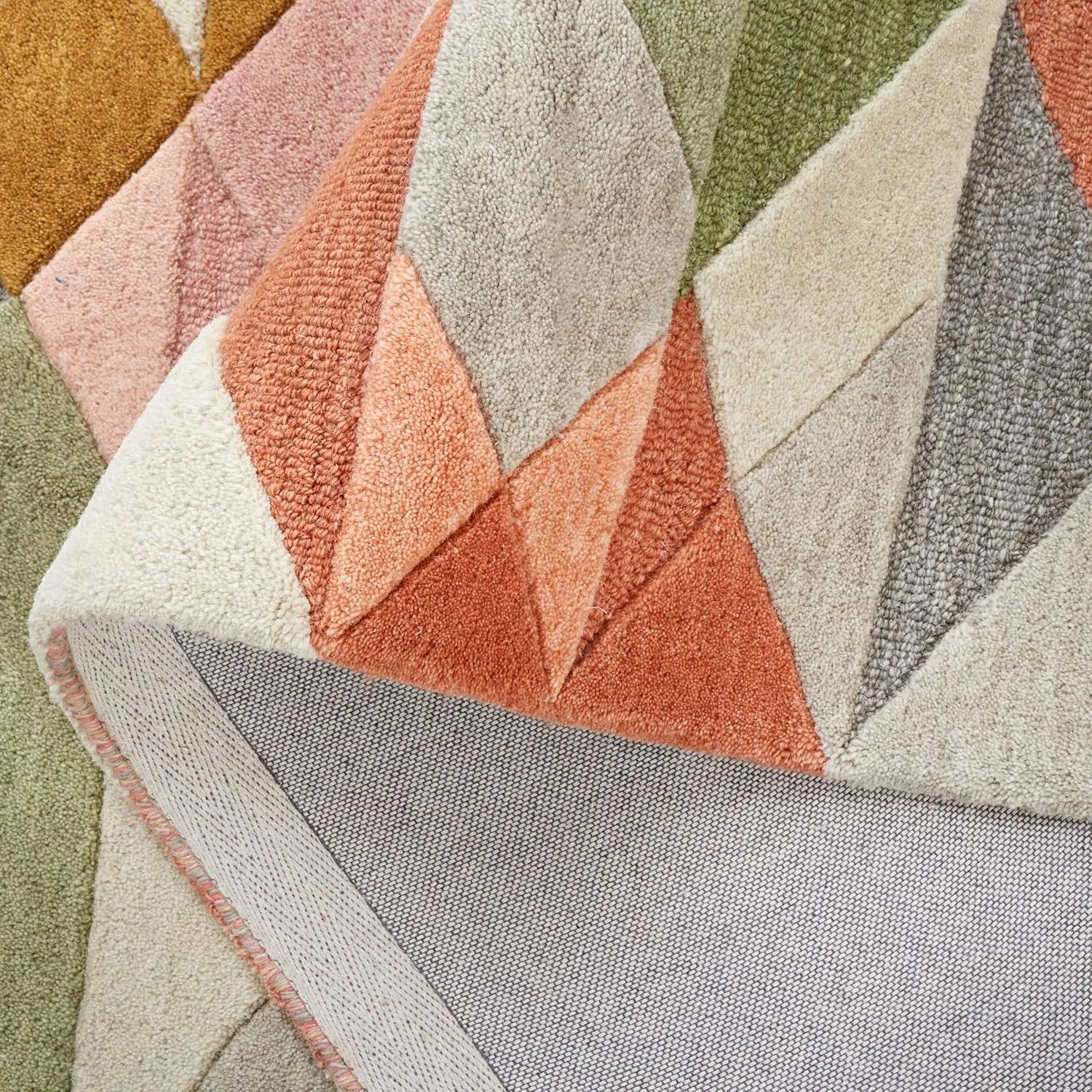 Safavieh Rodeo Drive Collection Area Rug - 5' x 8', Grey & Blush, Geometric Design, Handmade Wool, Ideal for High Traffic Areas in Living Room, Bedroom, Dining (RD454F-5)