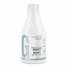SALERM - Shampoo for Oily Hair - Greasy Control Hair Lab - 300 ml - Helps Cleanse and Refresh Hair - Supports a Fresh and Lightweight Feel - Paraben-Free