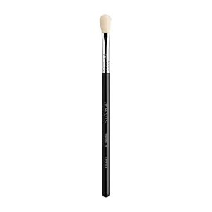 Sigma Beauty Professional E25 Max Eyeshadow Blending Brush – Professional Eyeshadow Brush for Seamless Eyeshadow Blending, Softens Dramatic Edges & Harsh Lines for a Well Blended Effect (1 Brush)