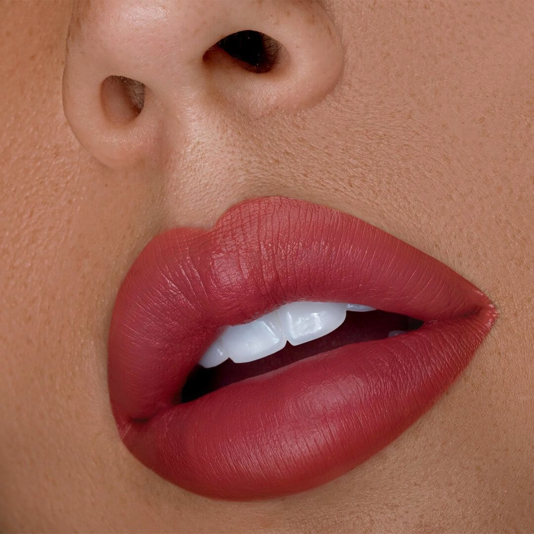 Sigma Beauty Liquid Lipstick - Fable