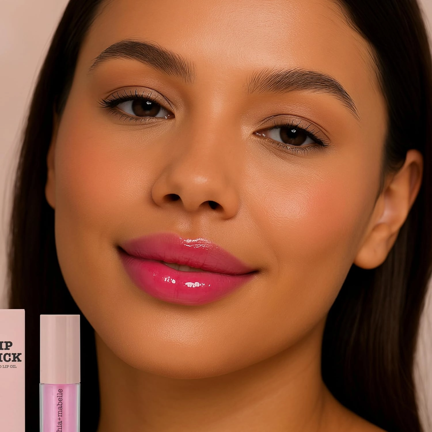 Sophia   Mabelle Hydrating Lip Oil – Lightweight, Non-Sticky & High-Shine Lip Gloss Oil – Moisturizing, Nourishing, Soothing Tinted Formula for Soft Lips – 3.7g (Sandcastle (Baby Pink), 3.7g)