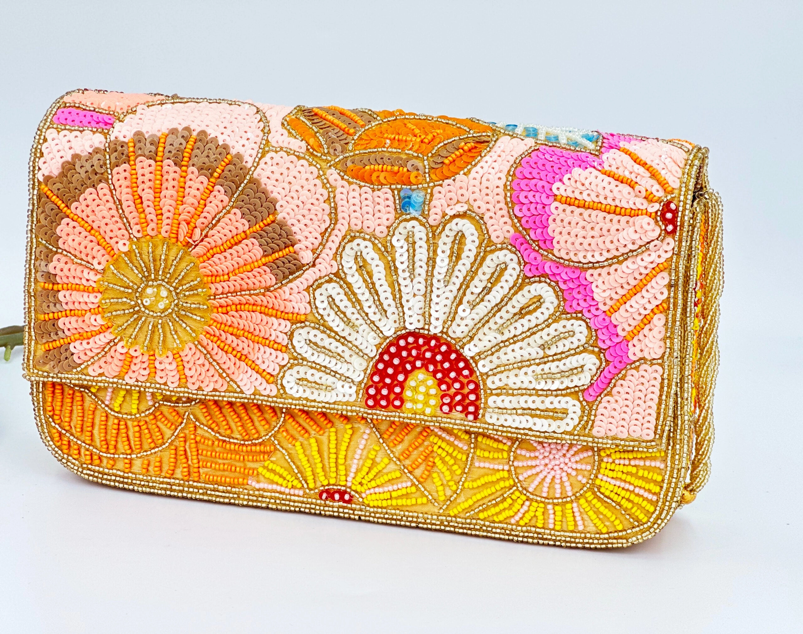 STUNNING BEADED FLOWER PINK AND PEACH PARTY CLUTCH