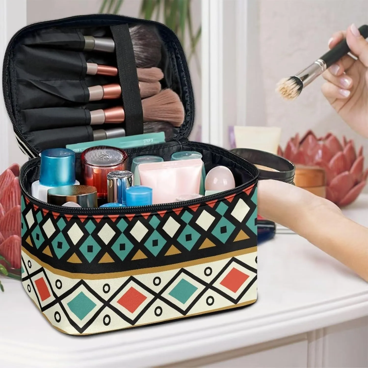 Uasibuni Large Capacity Travel Cosmetic Bag Traveling Makeup Bag Travel Organizer Toiletry Bag for Women