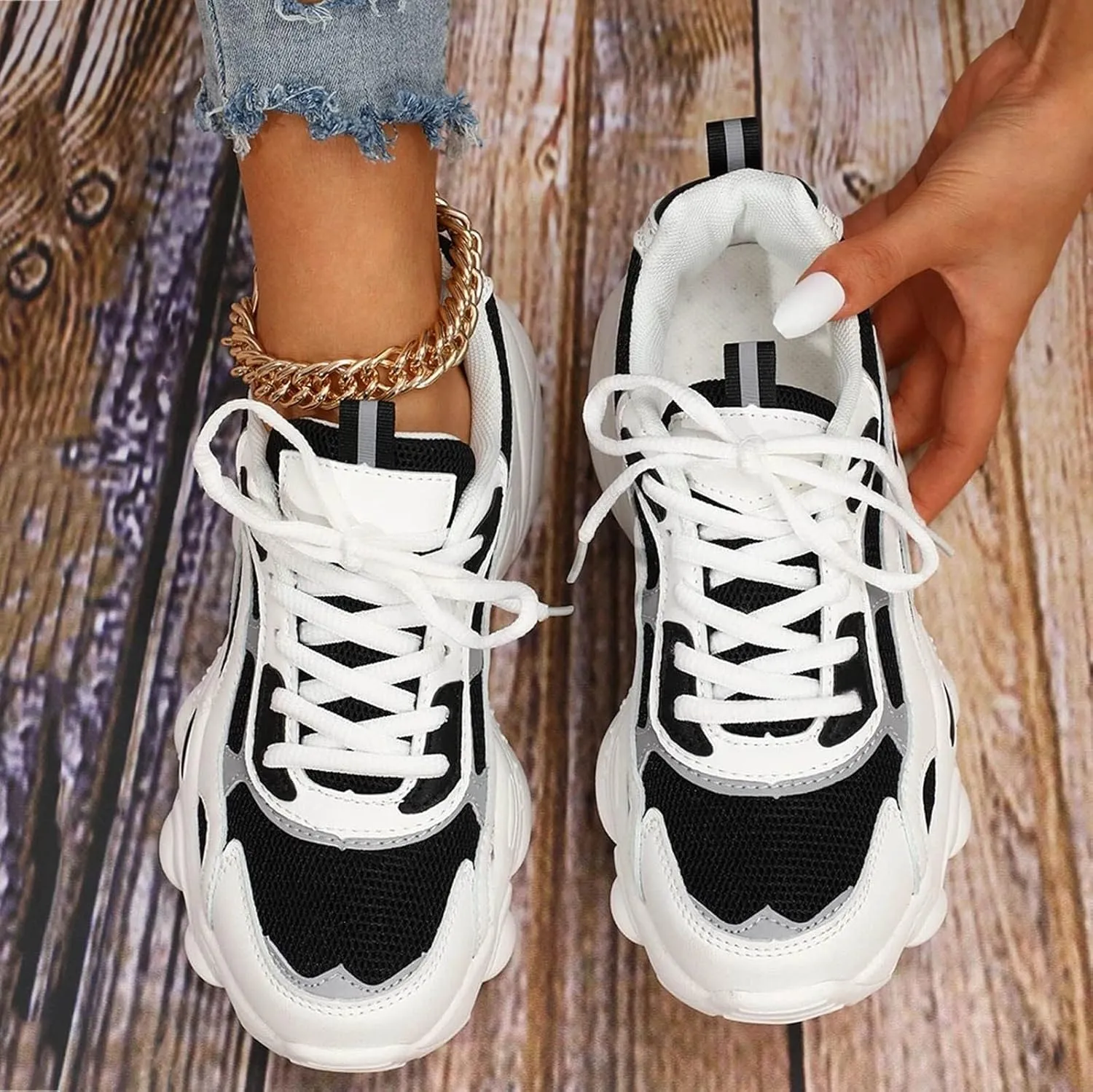 Womens Canvas Slip On Sneakers Casual Walking Shoes Lightweight Comfortable Flats Non Slip Elastic Loafers